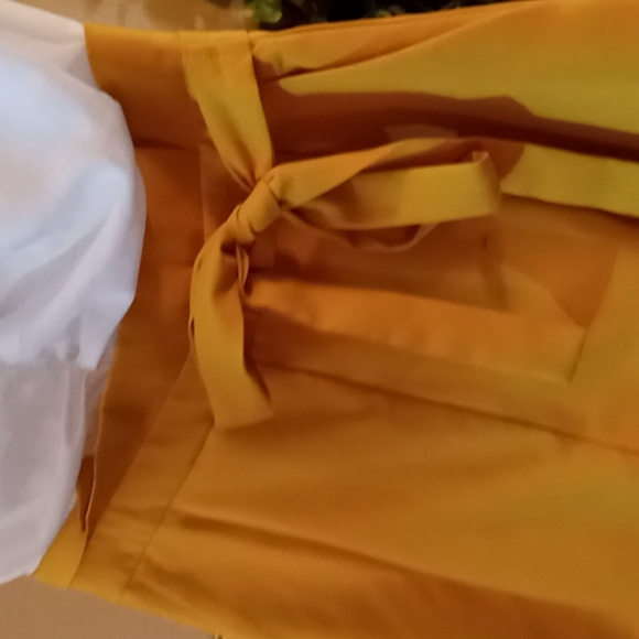 Cute Romper size Small - Picture 5 of 13